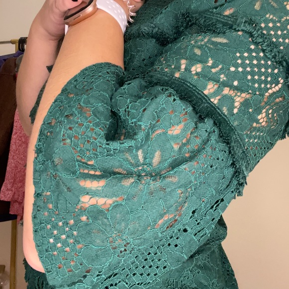 2/$40 Emerald Green Lace Blouse💚 - Picture 3 of 9